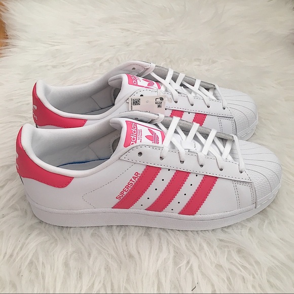 Adidas Superstar Women’s Sneakers - Picture 5 of 8